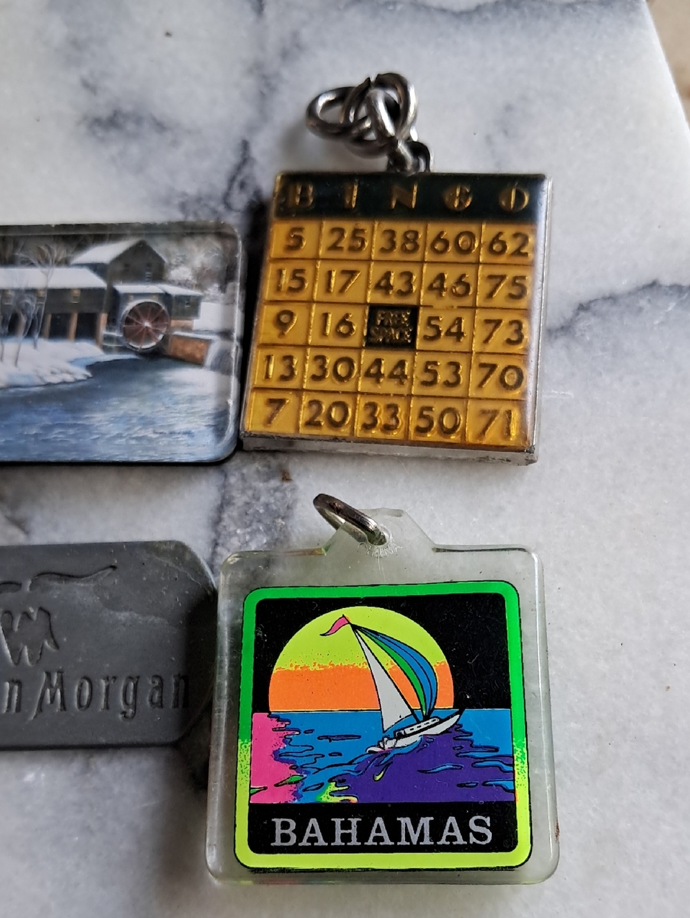 Vintage keychains - Picture 2 of 7